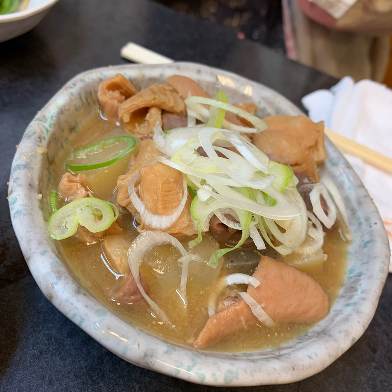 牛もつ煮込み(居酒屋 大勝)