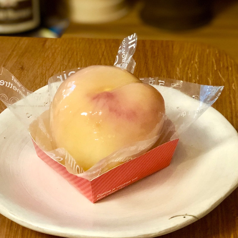 丸ごとピーチ(カフェ・ルミエール)