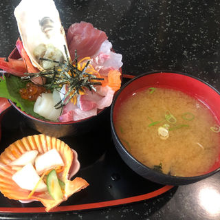 ミニ海鮮丼(新鮮処 魚里)