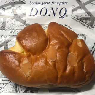 クリームパン(DONQ 大阪阪神店 （ドンク）)