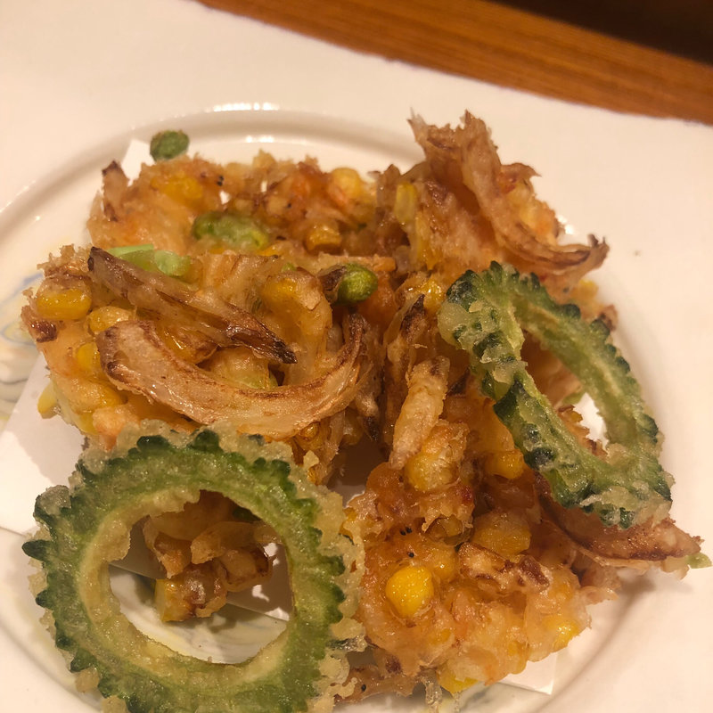 桜えびとトウモロコシのかき揚げ(料理屋 乃だ)