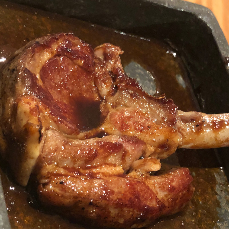 かぶりつきラムチョップ(タレ)(原価ビストロBAN！ 八丁堀)