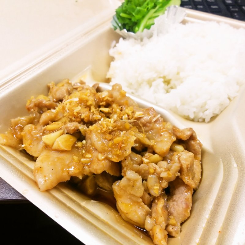 カオムートードカティム（お持ち帰り）(Thai Food Station)