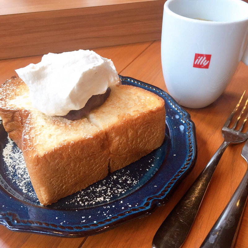 北海道産煮あずきと北海道産生クリーム 米粉トースト(リズラボキッチン銀座 （RizLaboKitchen）)