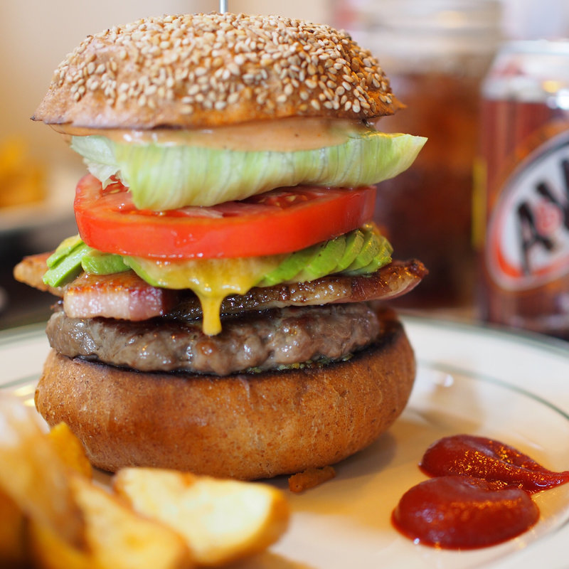 A.B.C burger(DAKOTA ・RUSTIC TABLE・)