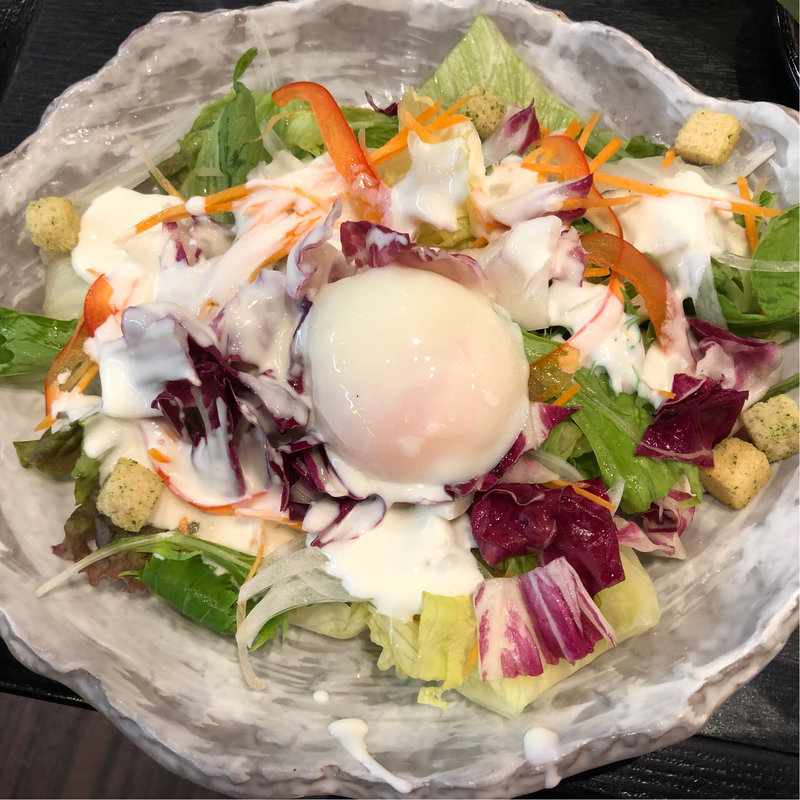 とろーり温玉シーザーサラダ(焼肉五苑 高松一宮店 （ゴエン）)