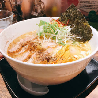 白鶏麺(鷹流 高田馬場店 （やたいらーめんたかりゅう）)