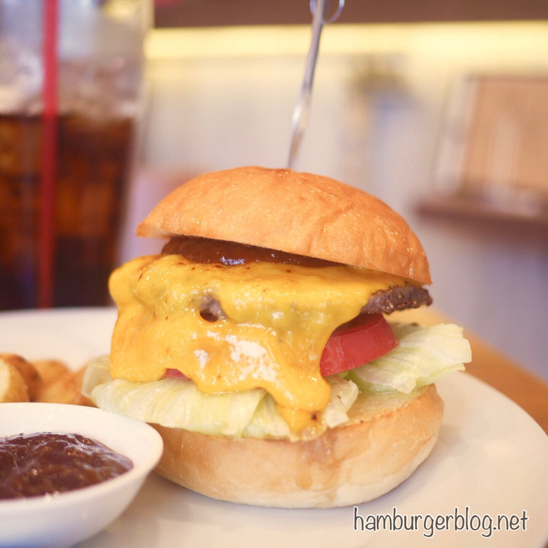 アツアツとろーりUZUのチーズバーガー(バーガーハウス ウズ)