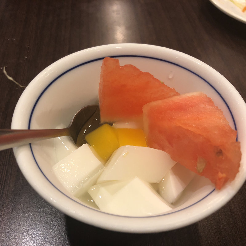 杏仁豆腐(台湾料理 吉吉 （タイワンリョウリ ヨシヨシ）)