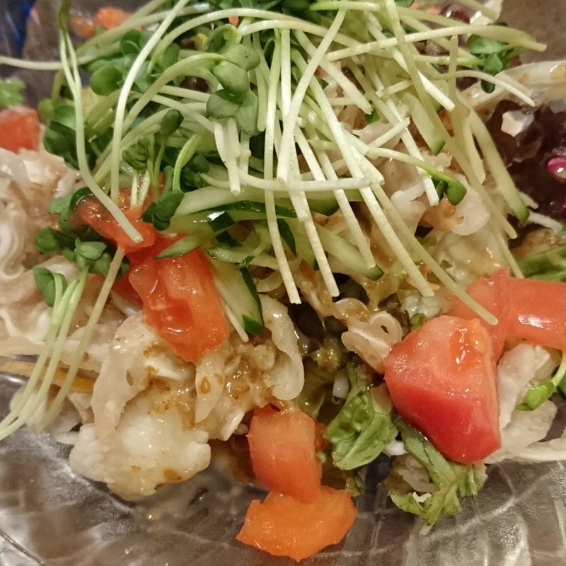 ミミガー棒々鳥風サラダ(ちゃんぷるぅ家)