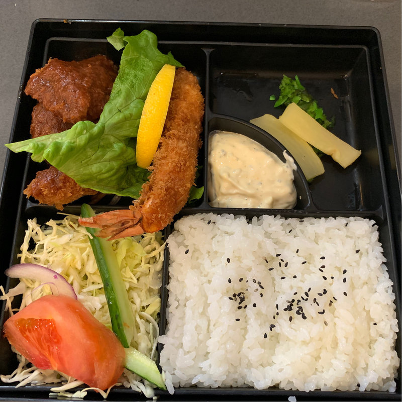 とんかつとエビフライ弁当(とんかつ一番 （とんかついちばん）)