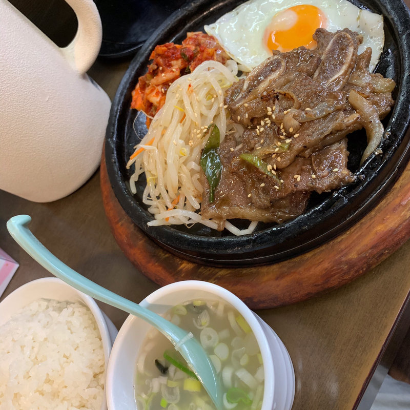 石焼骨付カルビ(ビビンパハウス)