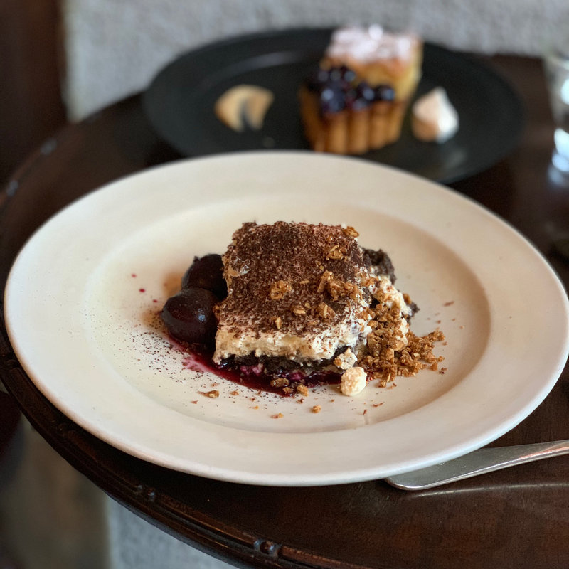 チェリーのティラミス(カワタ製菓店)