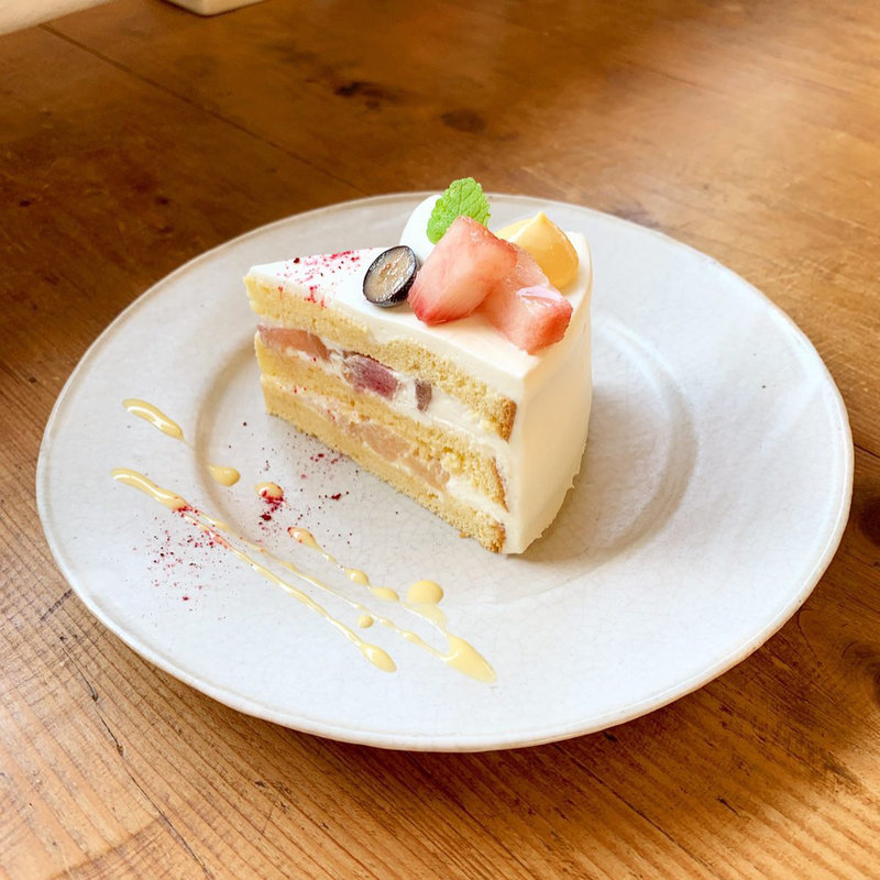 桃のショートケーキ(つむる)