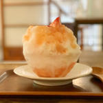 桃のかき氷(カフェ クラリ （cafe KURARI）)