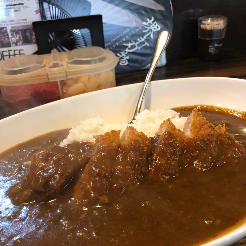 カツカレー(カフェ＆バー イセ1970 （COFFEE & BAR ISE 1970）)