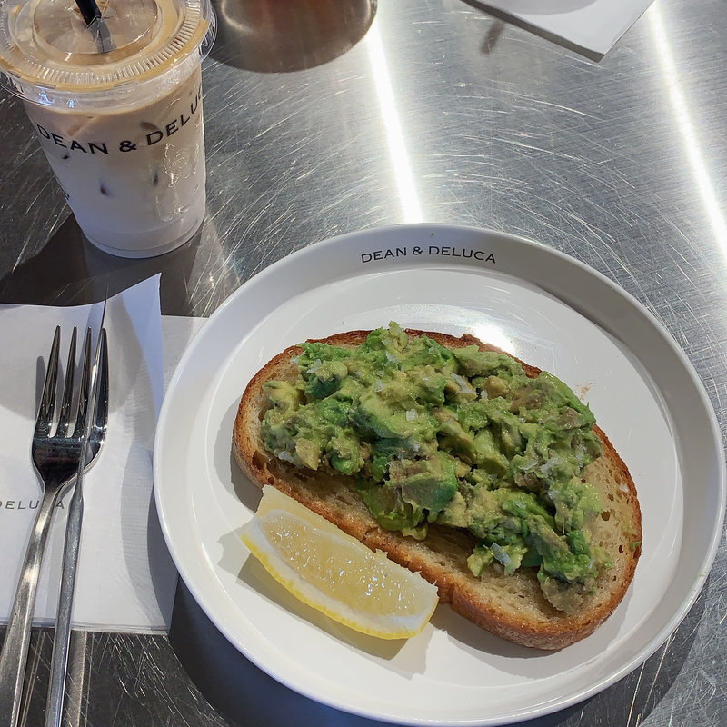 アボガドトースト(Dean & Deluca)