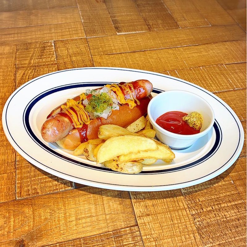 極太チーズドッグ(肉が旨いカフェ NICKSTOCK 広島駅前)