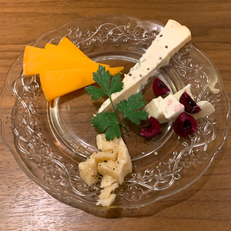 チーズ盛り合わせ(八丁堀黒きん )