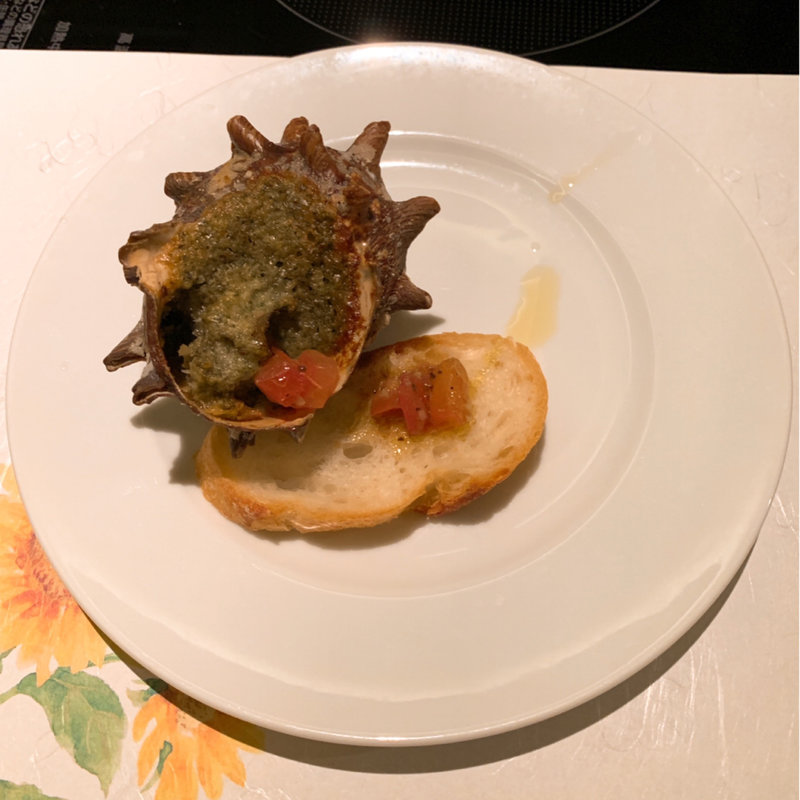 サザエのつぼ焼き(八丁堀黒きん )