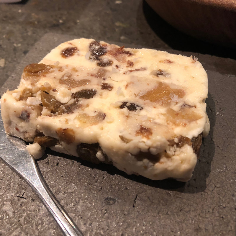 ザラメ入り特製レーズンバター(AELU)