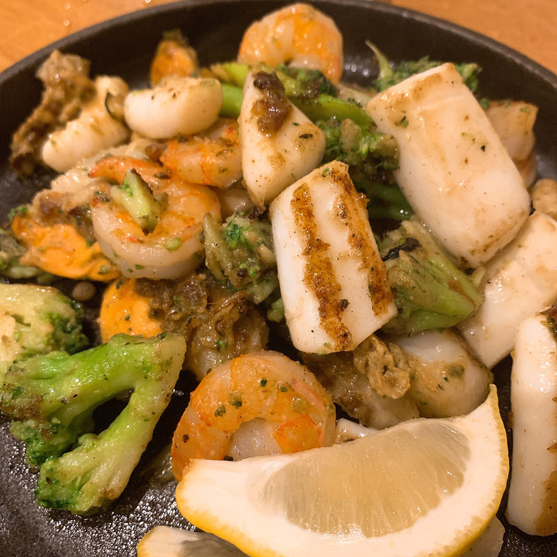 海鮮鉄板焼(もんちゃま)