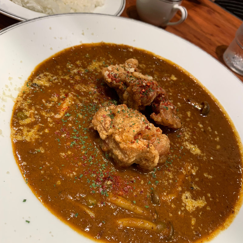 唐揚げカレー(焼鶏あきら 丸の内店)