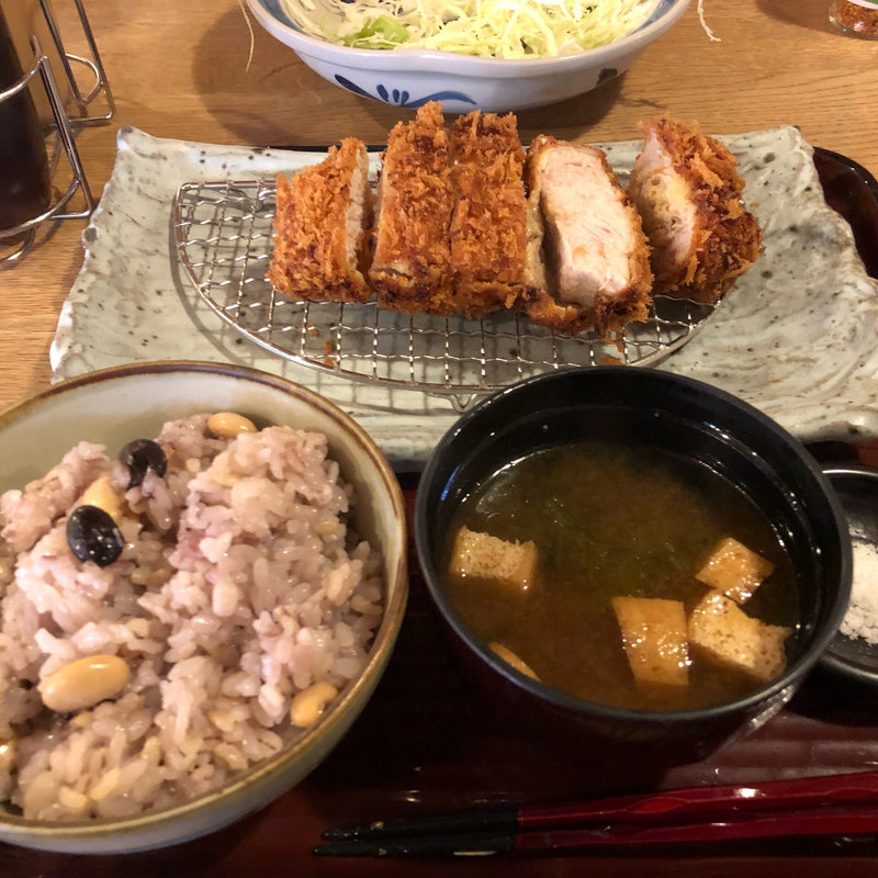 (おかげ横丁 もくとん )