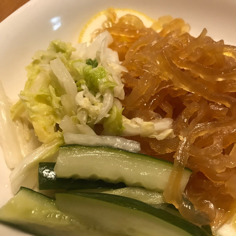 くらげと野菜の前菜盛合せ(美龍 （メイロン）)