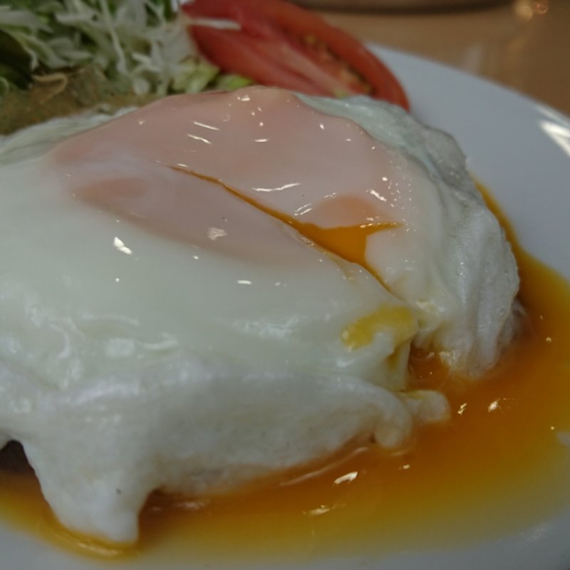 ハンバーグ(喫茶クリエイト)