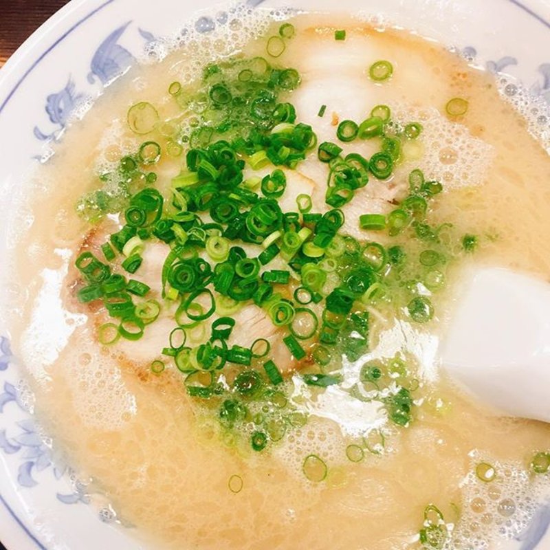 (博多ラーメン でぶちゃん 高田馬場本店)