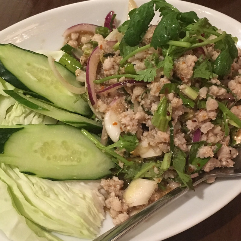 ラープムー（豚肉ひき肉サラダ）(シヤー・トムヤムクン・ポーチャナー )