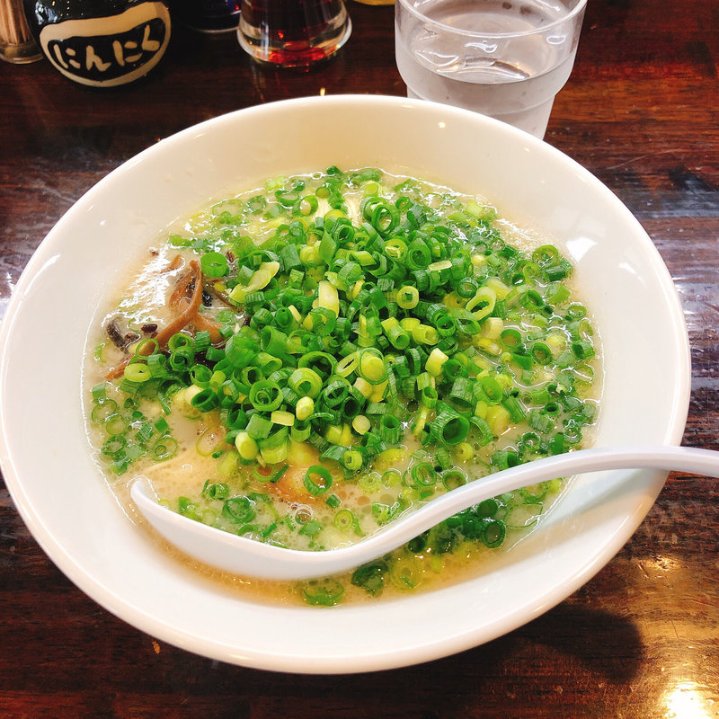 豚骨ラーメン(うまか丸)