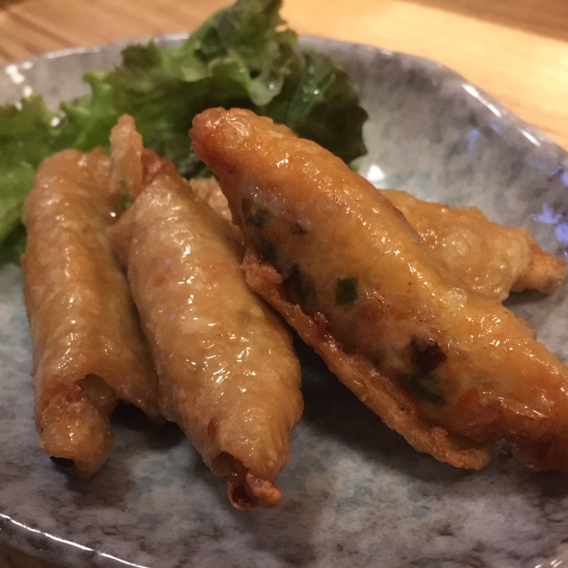 鳥皮餃子(大衆酒場 まるや)
