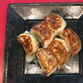 焼き餃子(上海家庭料理 大吉)