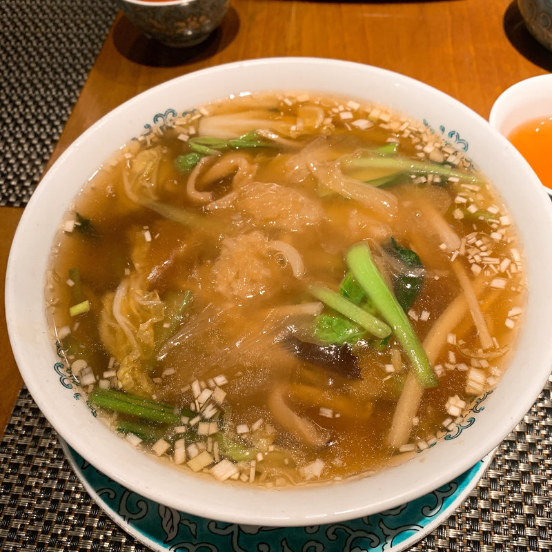 フカヒレ入り汁そば(華都飯店 本町ガーデンシティ店)