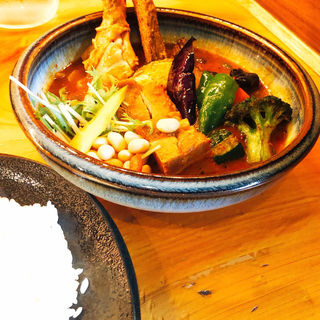 チキン1/2&豚角煮と野菜(Rojiura Curry SAMURAI. 下北沢店)