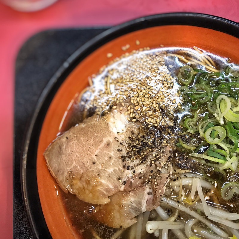 醤油らーめん(西新ラーメンやきとり居酒屋新月)