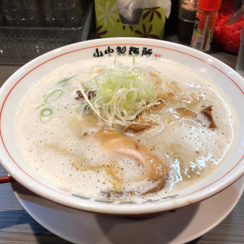 鶏豚白たんラーメン(山中製麺所)