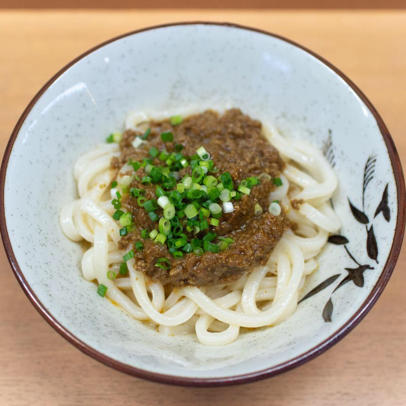 オリーブ牛100%カレーうどん(りつりん２船内売店うどんカウンター （ジャンボフェリー）)