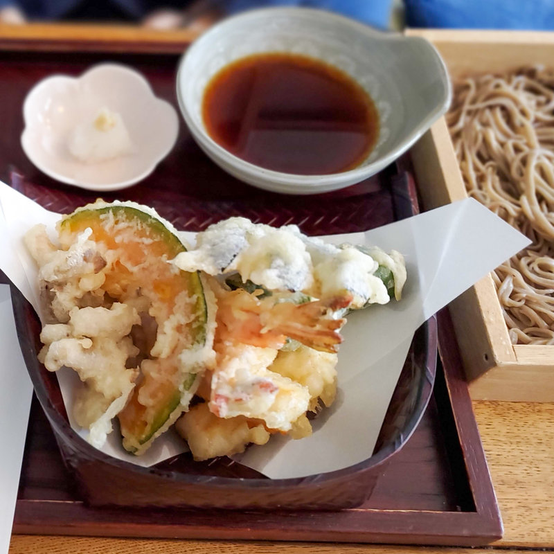 天ぷら板もり(手打そば きっ川 （きっかわ）)