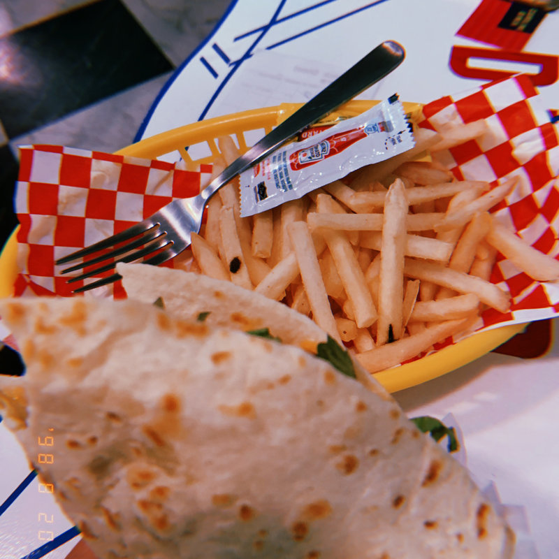 タコス(CAROLINE DINER)