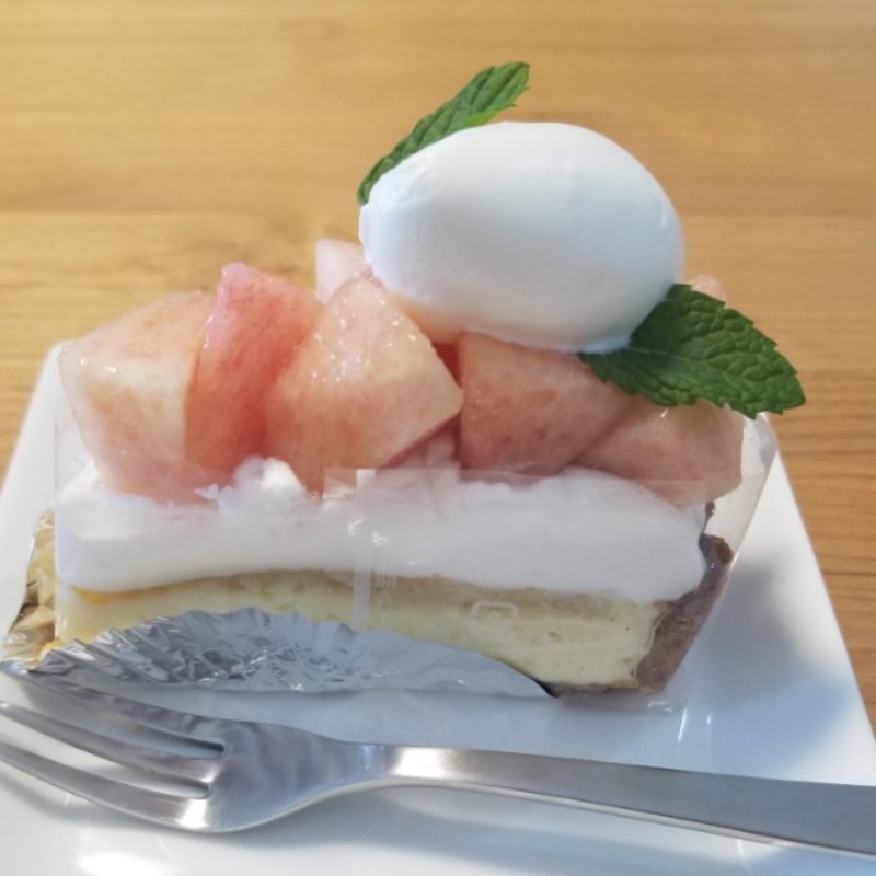 桃のタルト(CHRISTINE

)