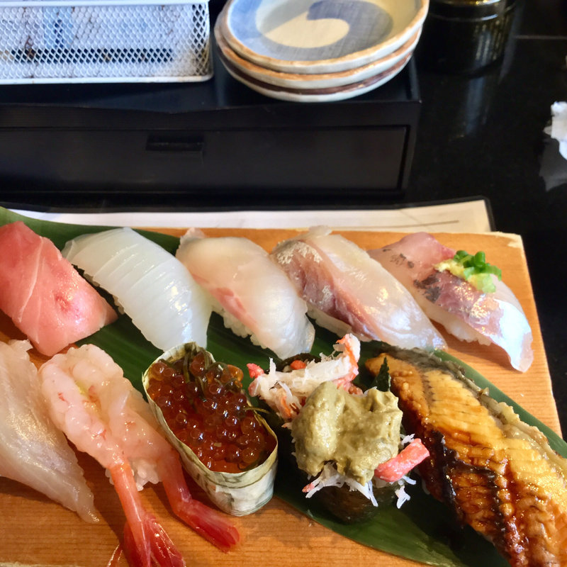 上にぎりランチ(廻転とやま鮨 富山駅前店 )