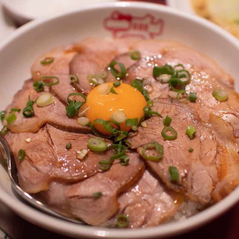 チャーシュー丼(紅宝石 （コウホウセキ）)