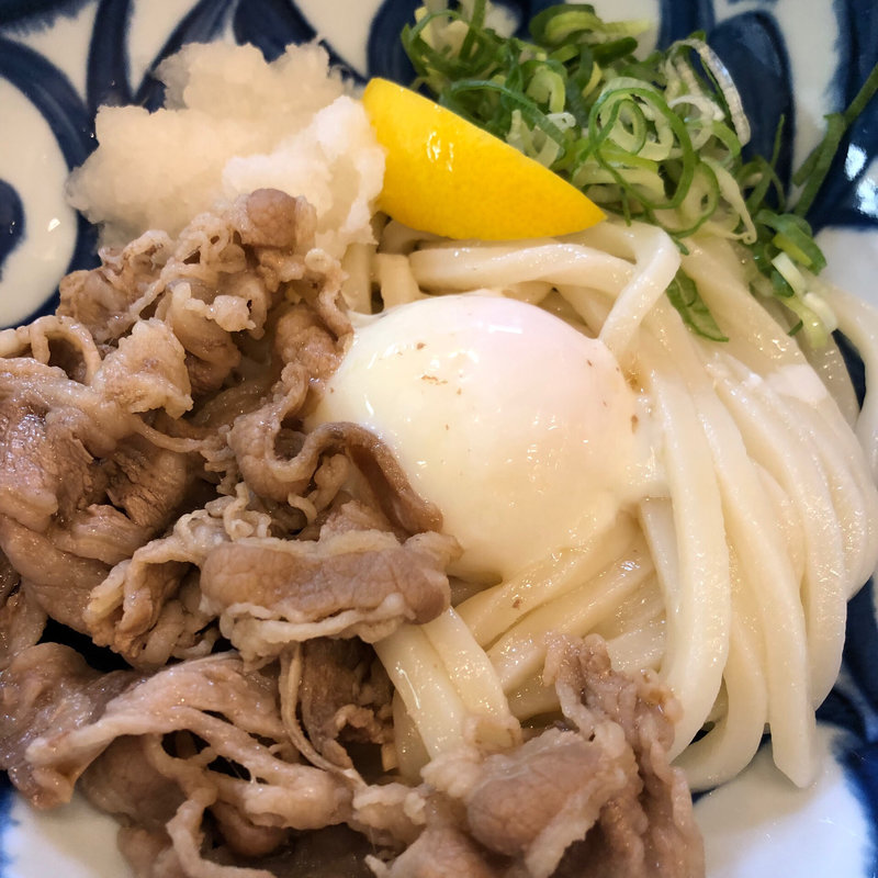 肉玉ぶっかけ(うどん四國 なんばウォーク東店)