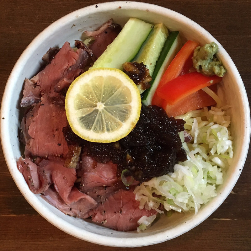 ローストビーフの黒酢ソース冷やし中華(麺処 井の庄)