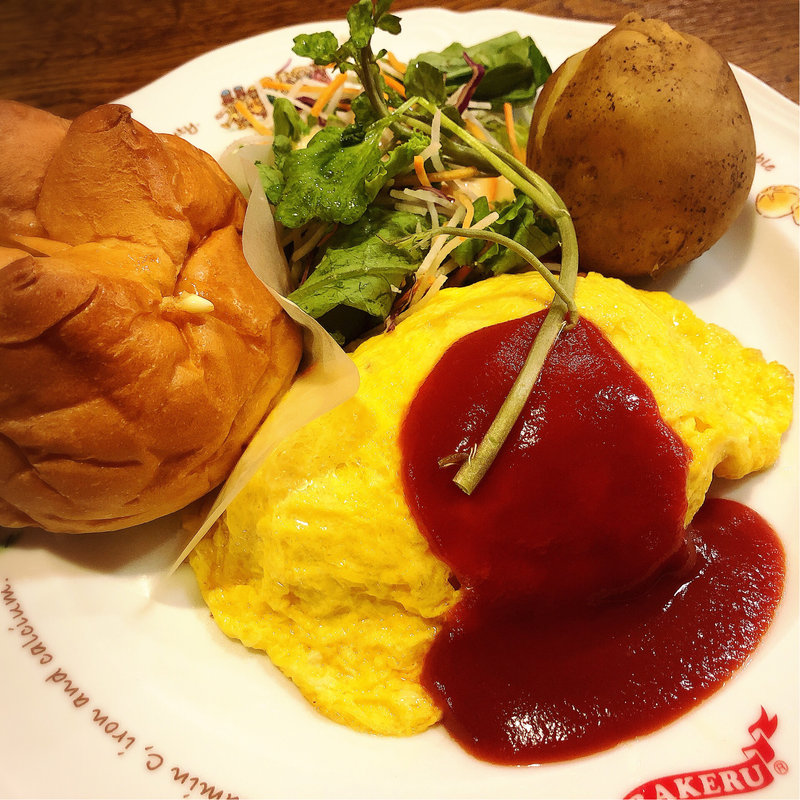 チキンライスのオムライス(ラケル新宿西口店)