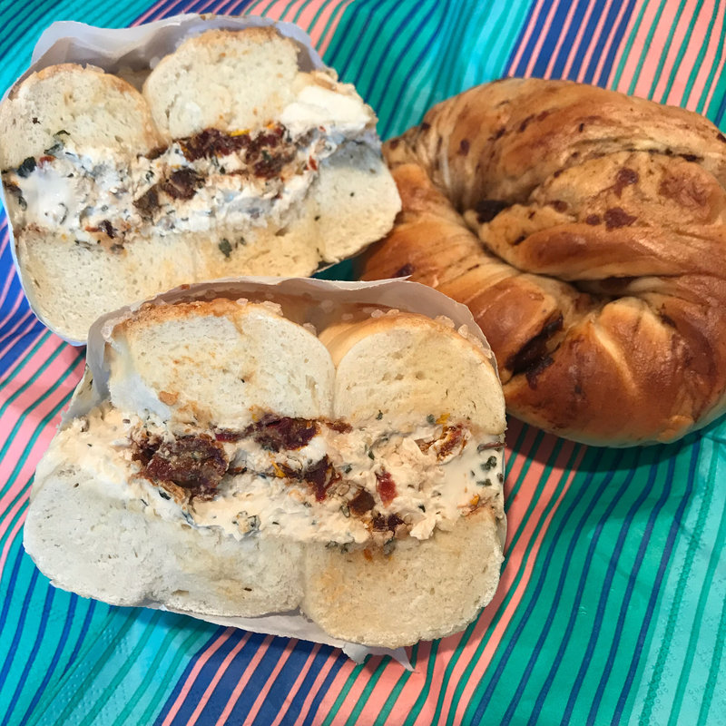 ドライトマトクリームチーズ(マルイチベーグル （MARUICHI BAGEL）)