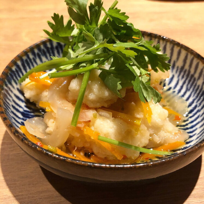 キャットフィッシュの南蛮漬け(大陸食堂TYPHOON)